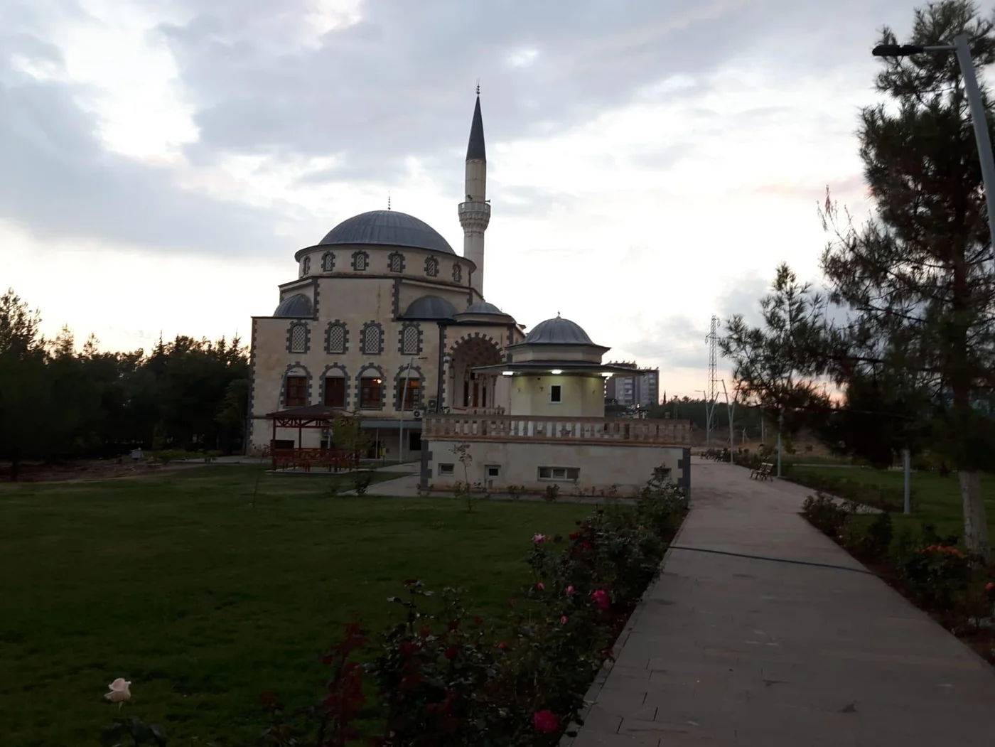 Başakşehir Cami, Kubbe ve Minare Hizmetleri